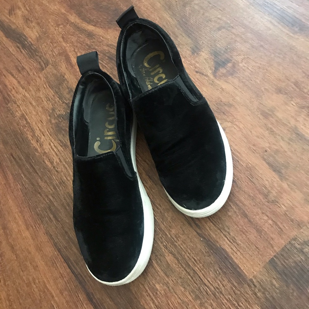 Sam Edelman black velvet slip ons